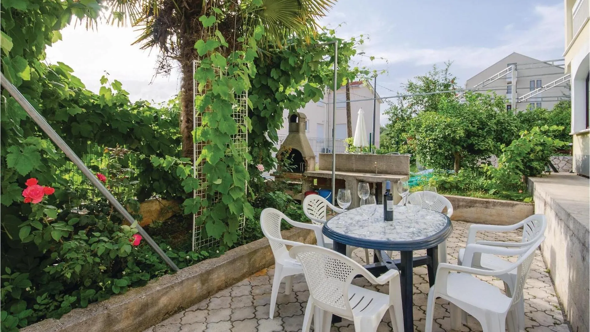 Amazing Apartment In Okrug Gornji Trogir 0*,  Kroatien